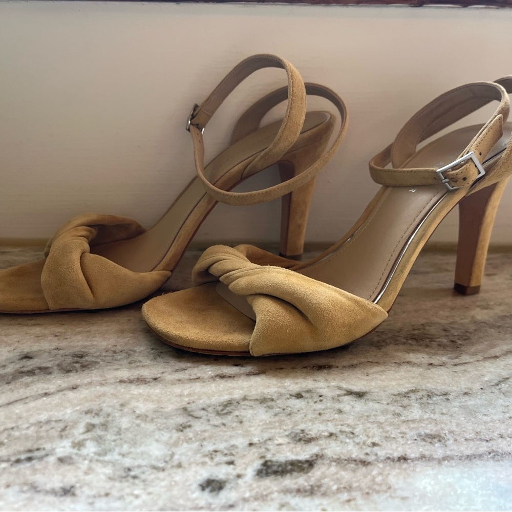 Yellow Honey Suede Leather MARTANA Etienne Aigner Ankle Wrap Heeled Sandals Sz 9 - Picture 8 of 9